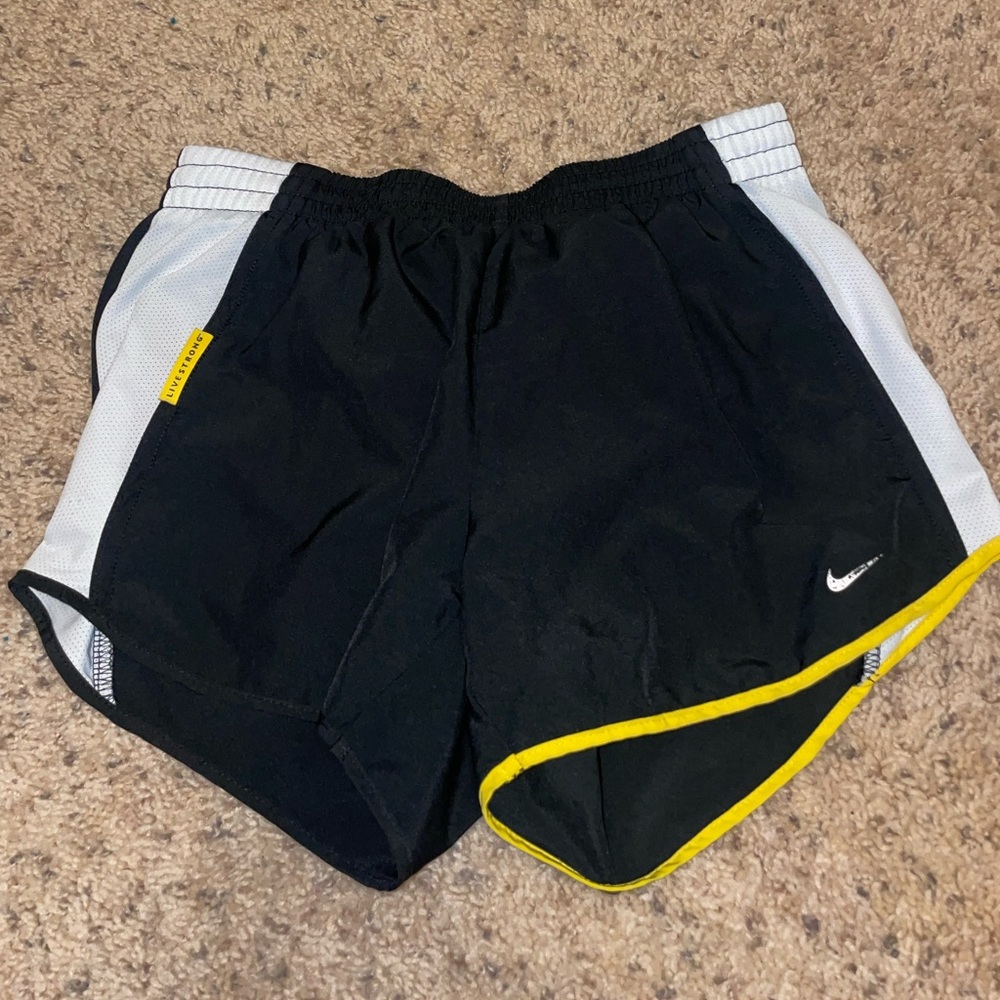 Women’s Nike shorts size small black and yellow